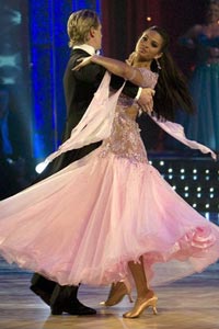 Learn to Viennese Waltz Dance in Los Angeles