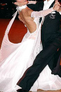 Learn to Waltz Dance in Los Angeles